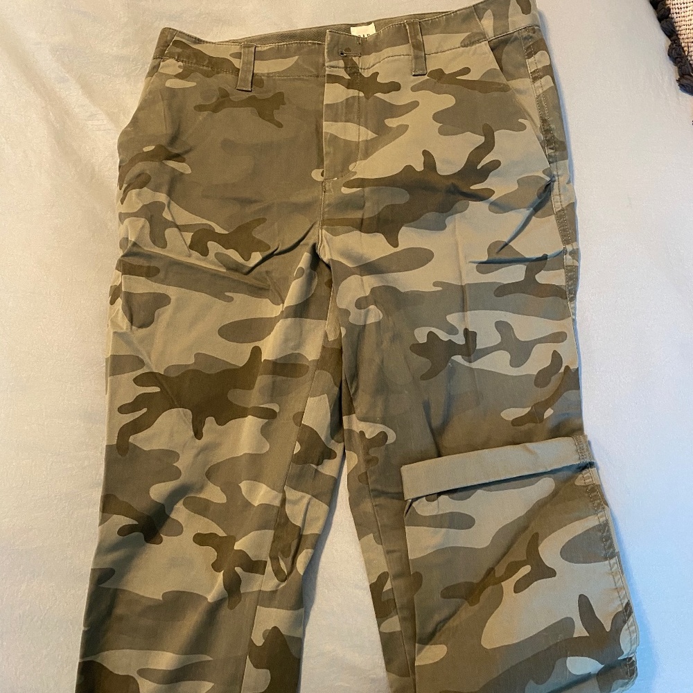 Gap Camo Girlfriend Chino Pants